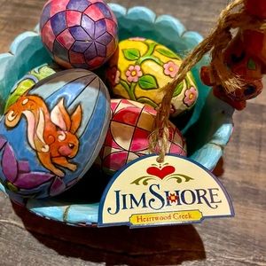 SHORE HUNTING EGGS FINDING JOY